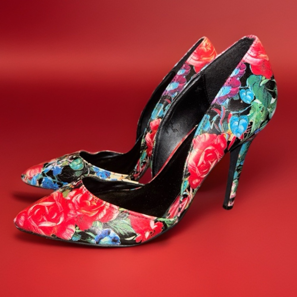 Mavis-13 D'Orsay Pointy Toe Pumps , Women’s size 8.5